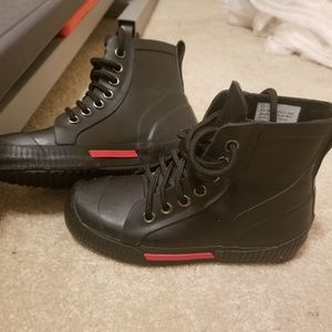 Boys hightop rainboots Sz 13 K